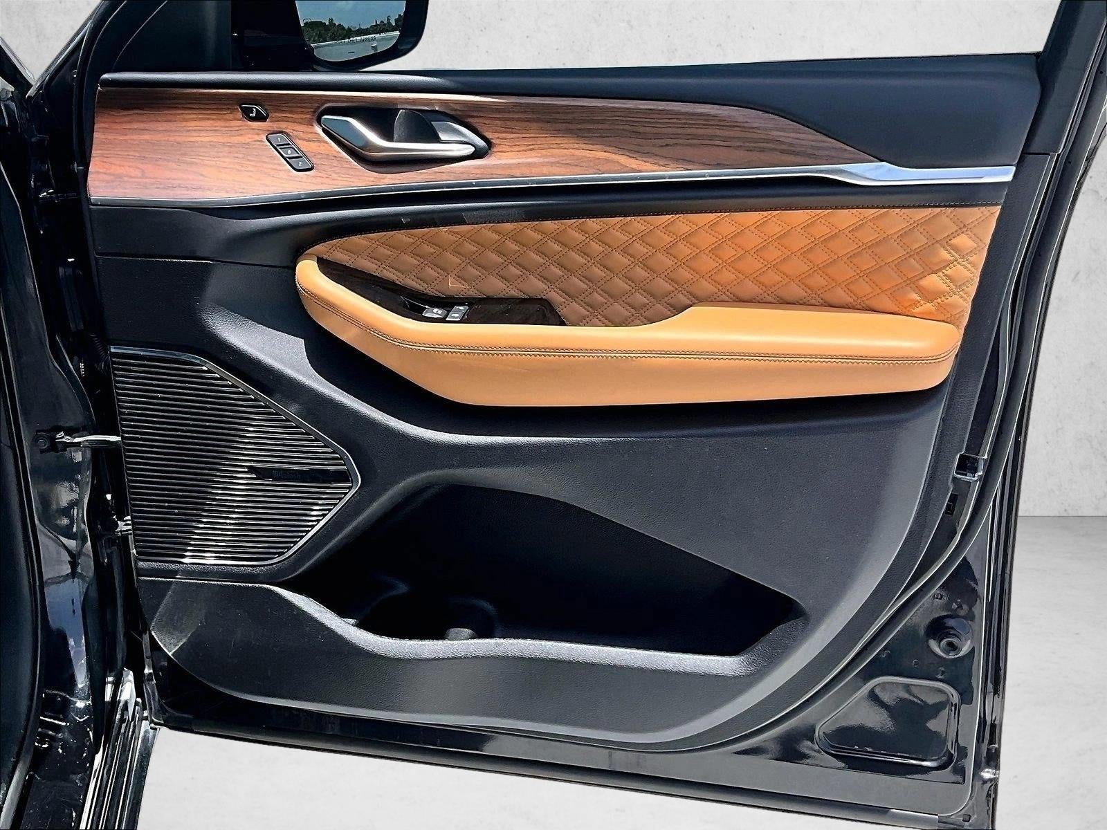 2022 Jeep Grand Cherokee Summit