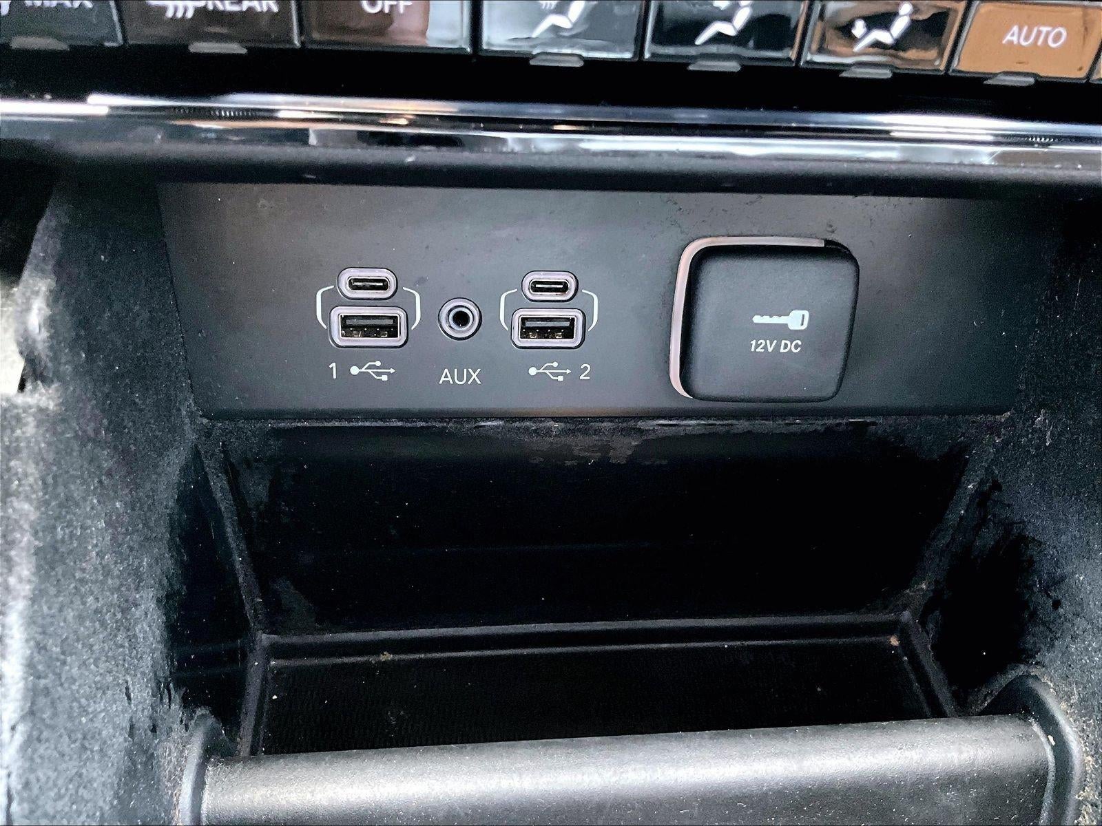 2022 Jeep Grand Cherokee Summit