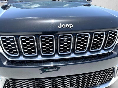 2022 Jeep Grand Cherokee Summit