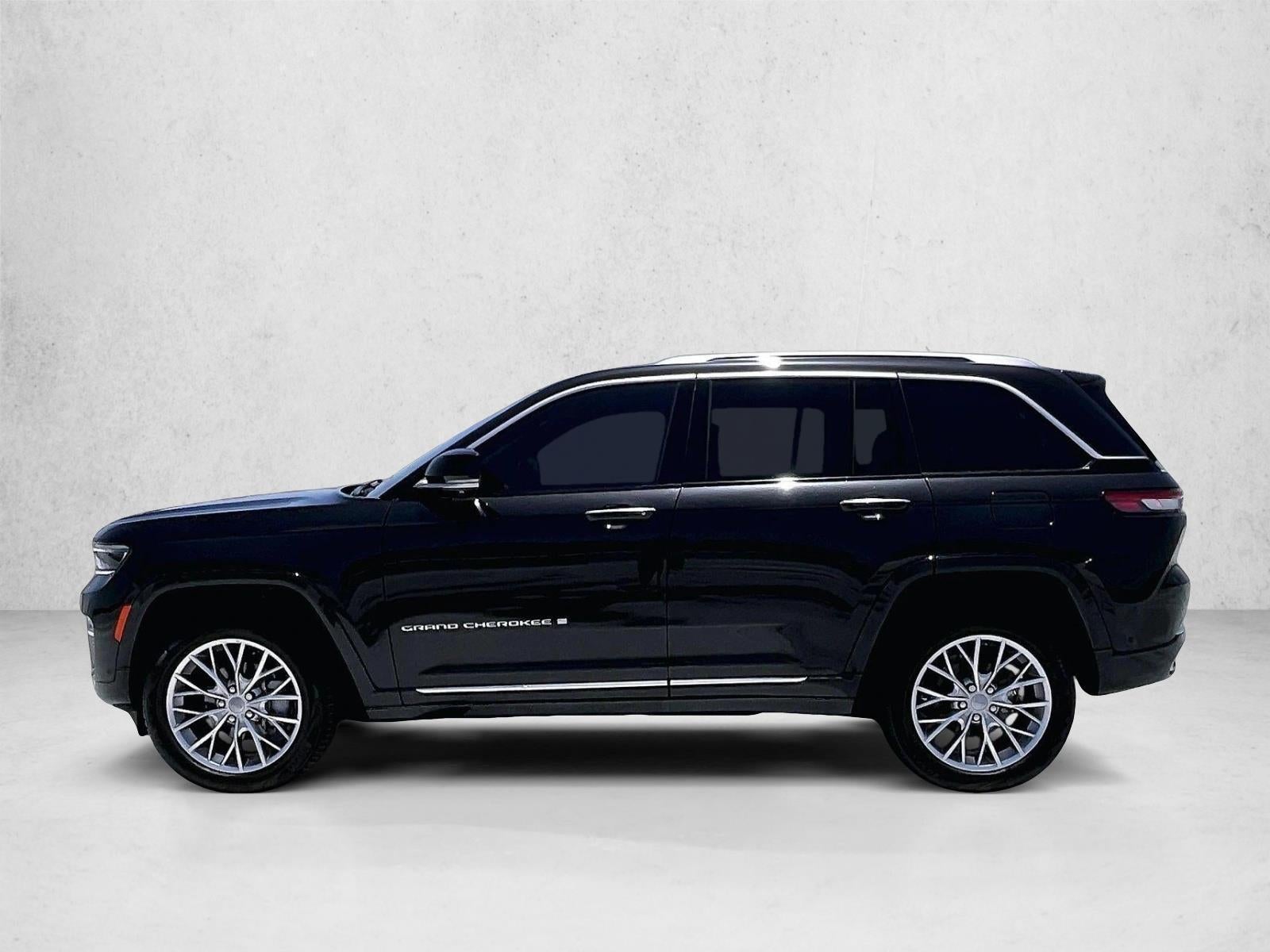 2022 Jeep Grand Cherokee Summit