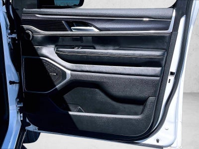 2024 Jeep Wagoneer Base