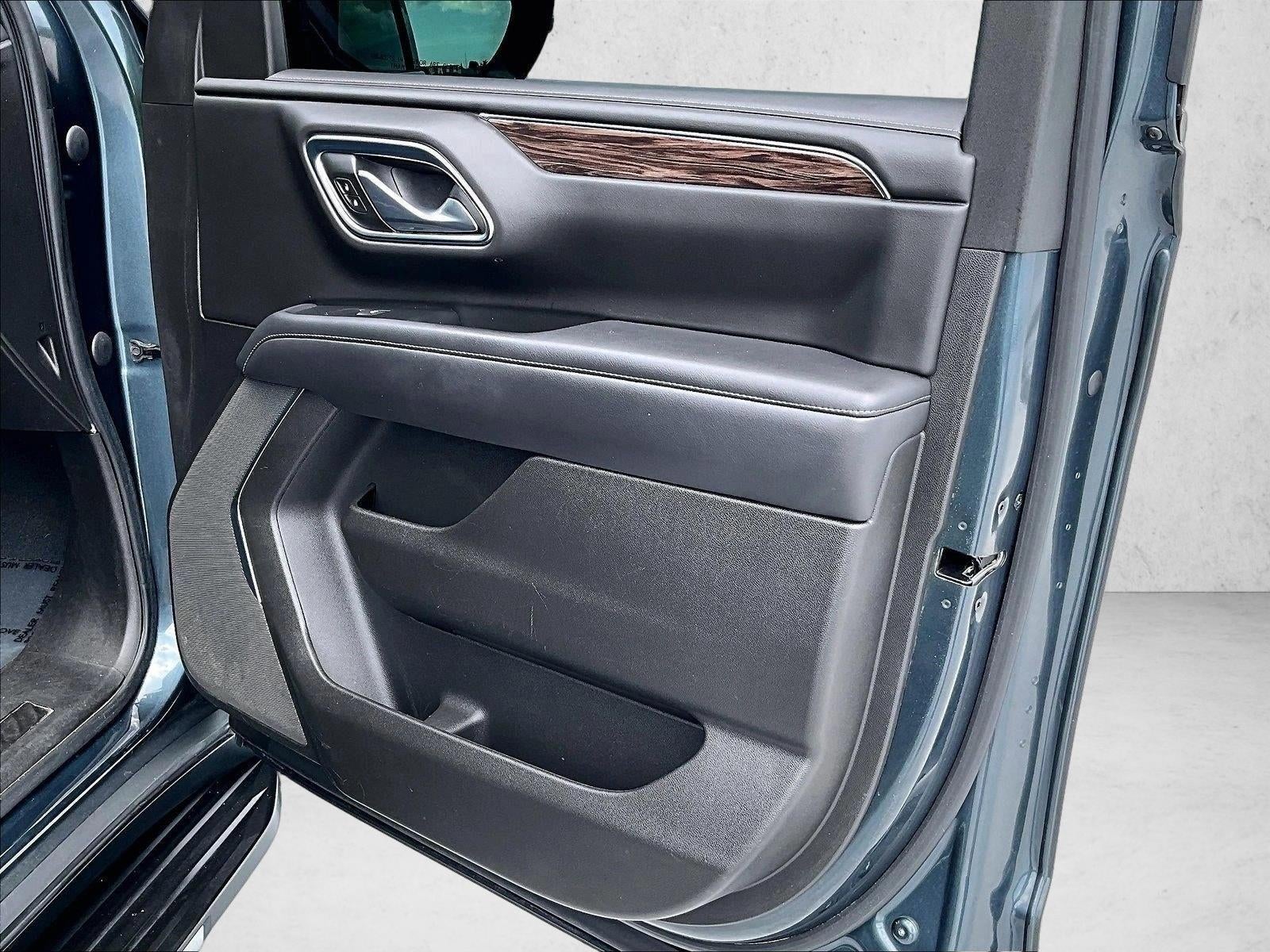 2021 Chevrolet Suburban Base