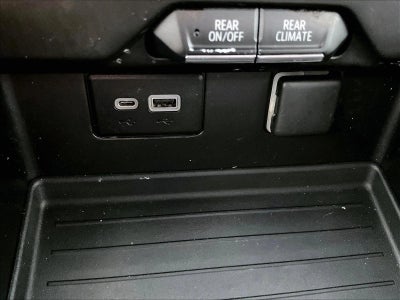 2021 Chevrolet Suburban Base