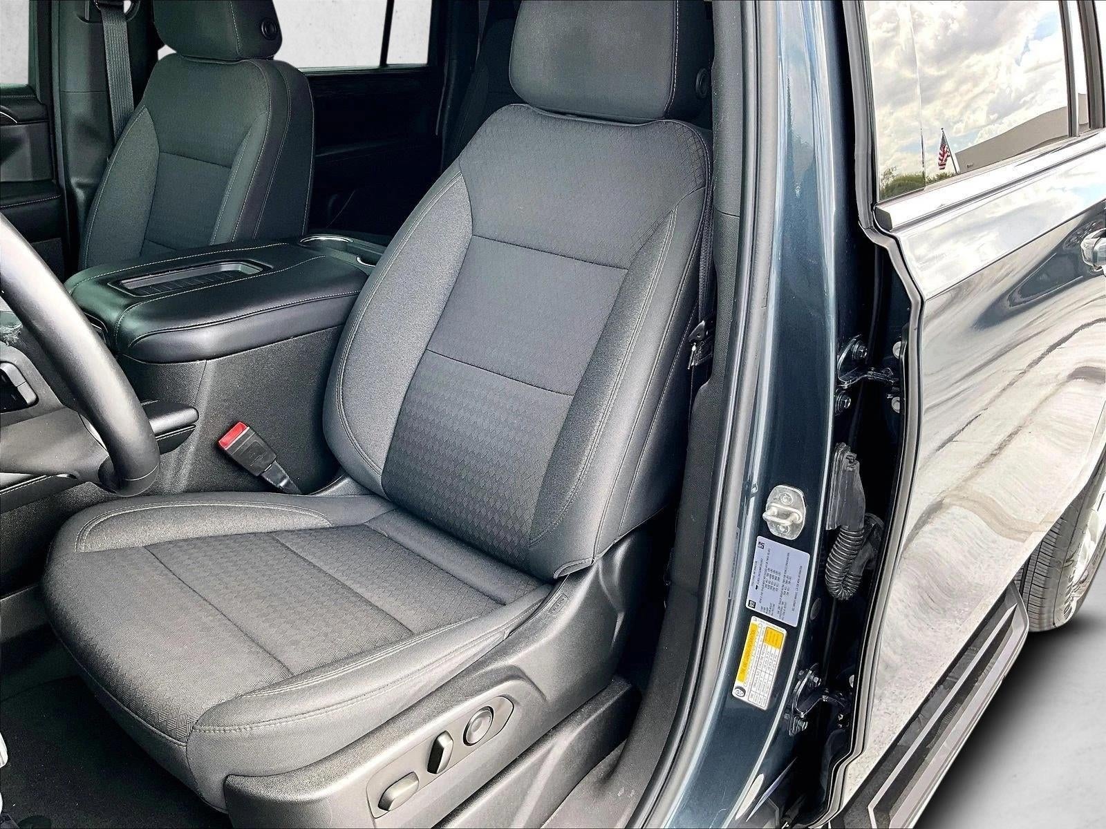 2021 Chevrolet Suburban Base