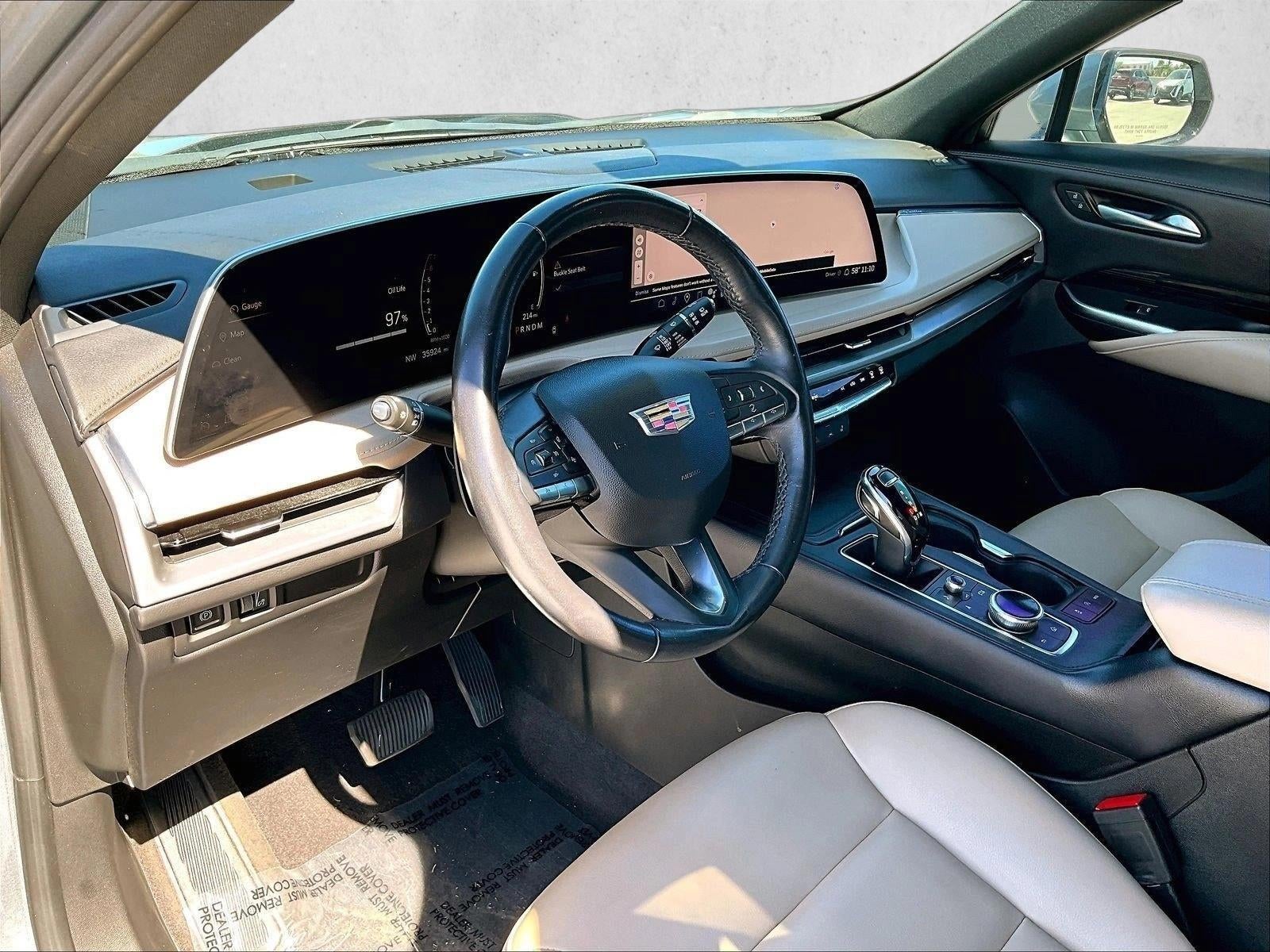 2024 Cadillac XT4 Luxury