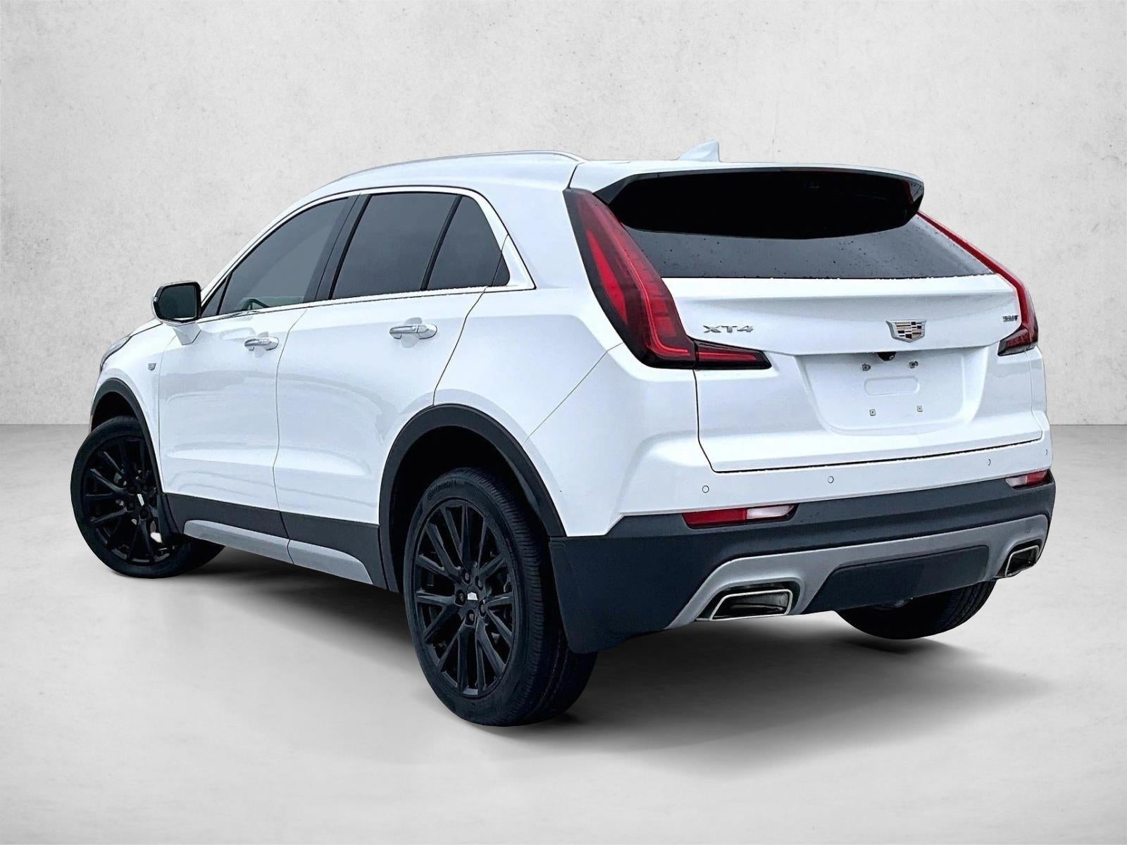 2022 Cadillac XT4 Premium Luxury
