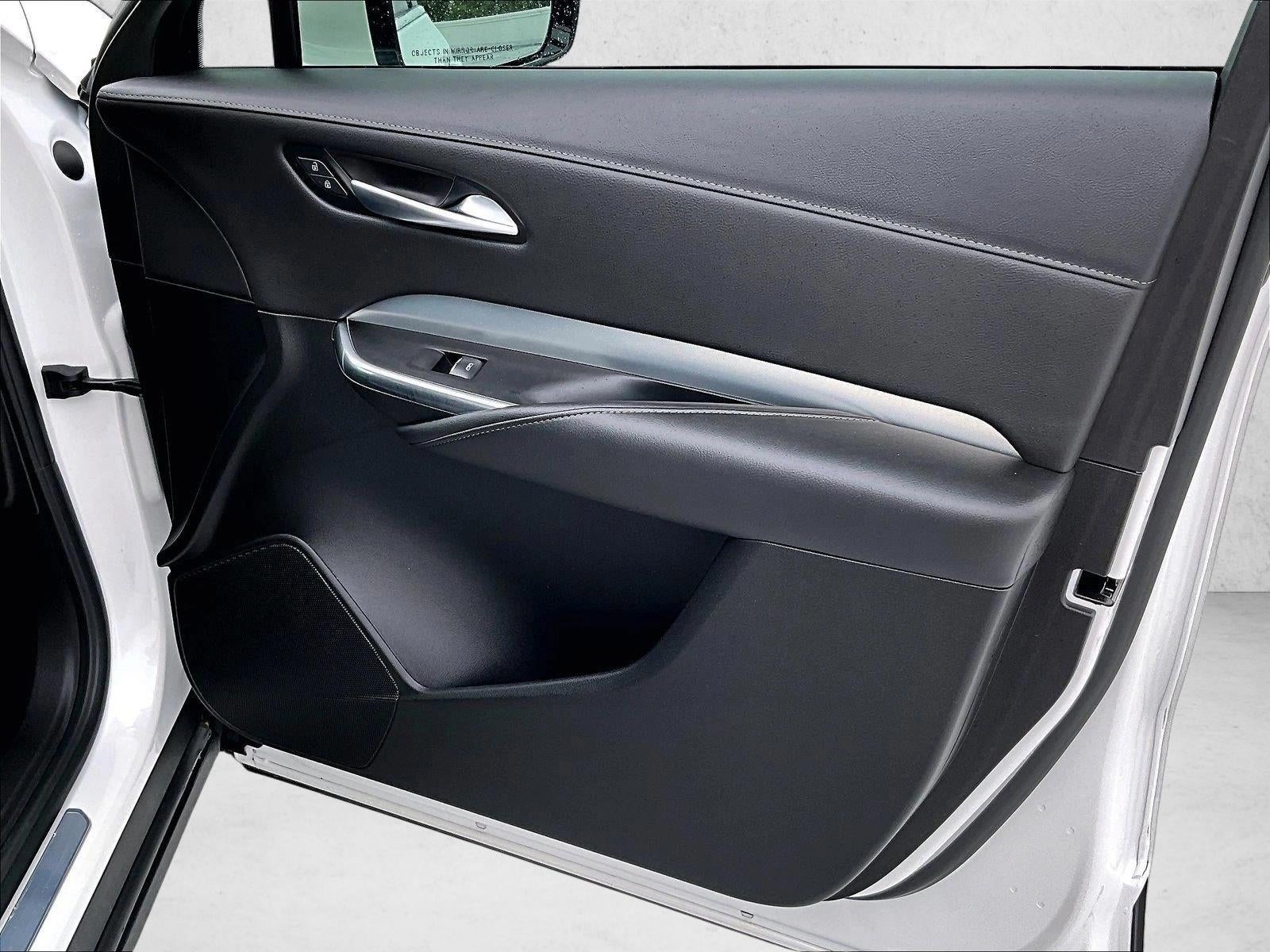 2022 Cadillac XT4 Premium Luxury