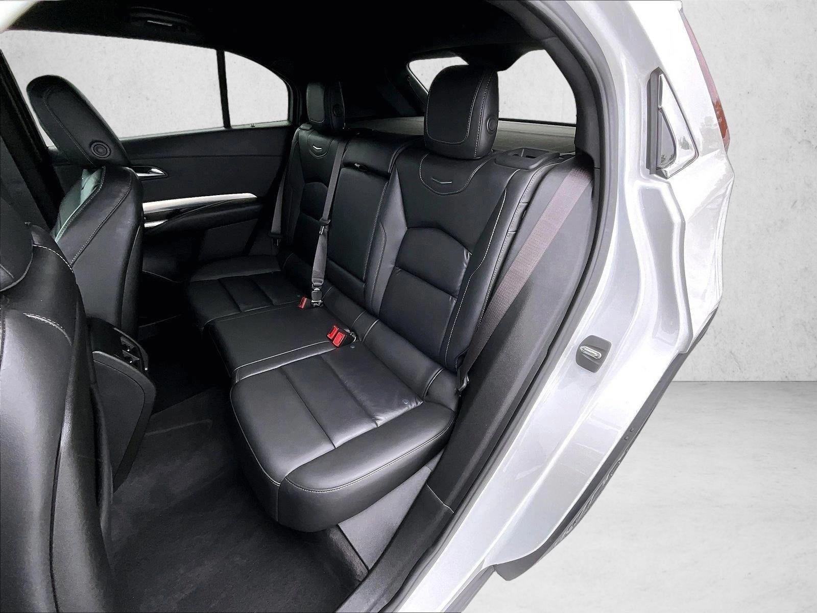 2022 Cadillac XT4 Premium Luxury