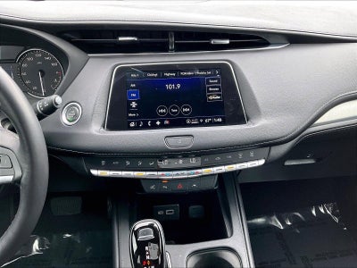 2022 Cadillac XT4 Premium Luxury