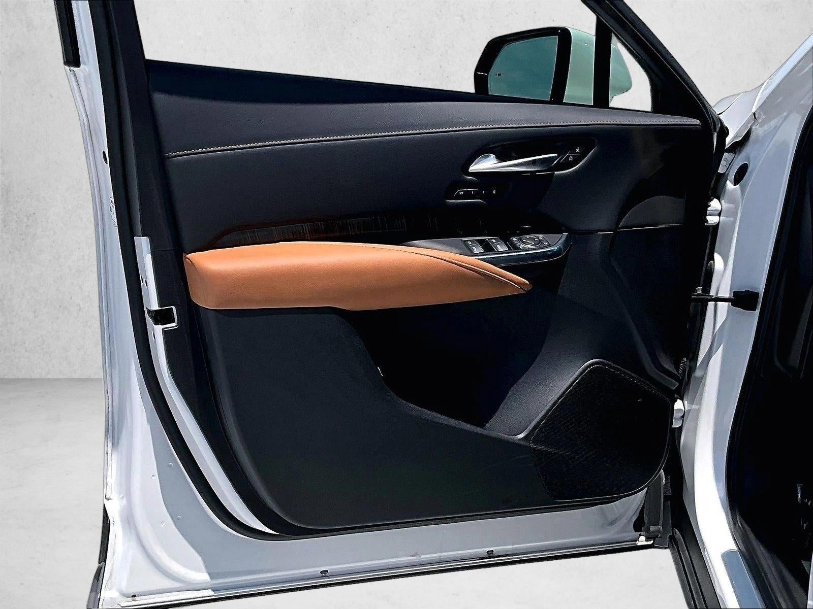2022 Cadillac XT4 Premium Luxury