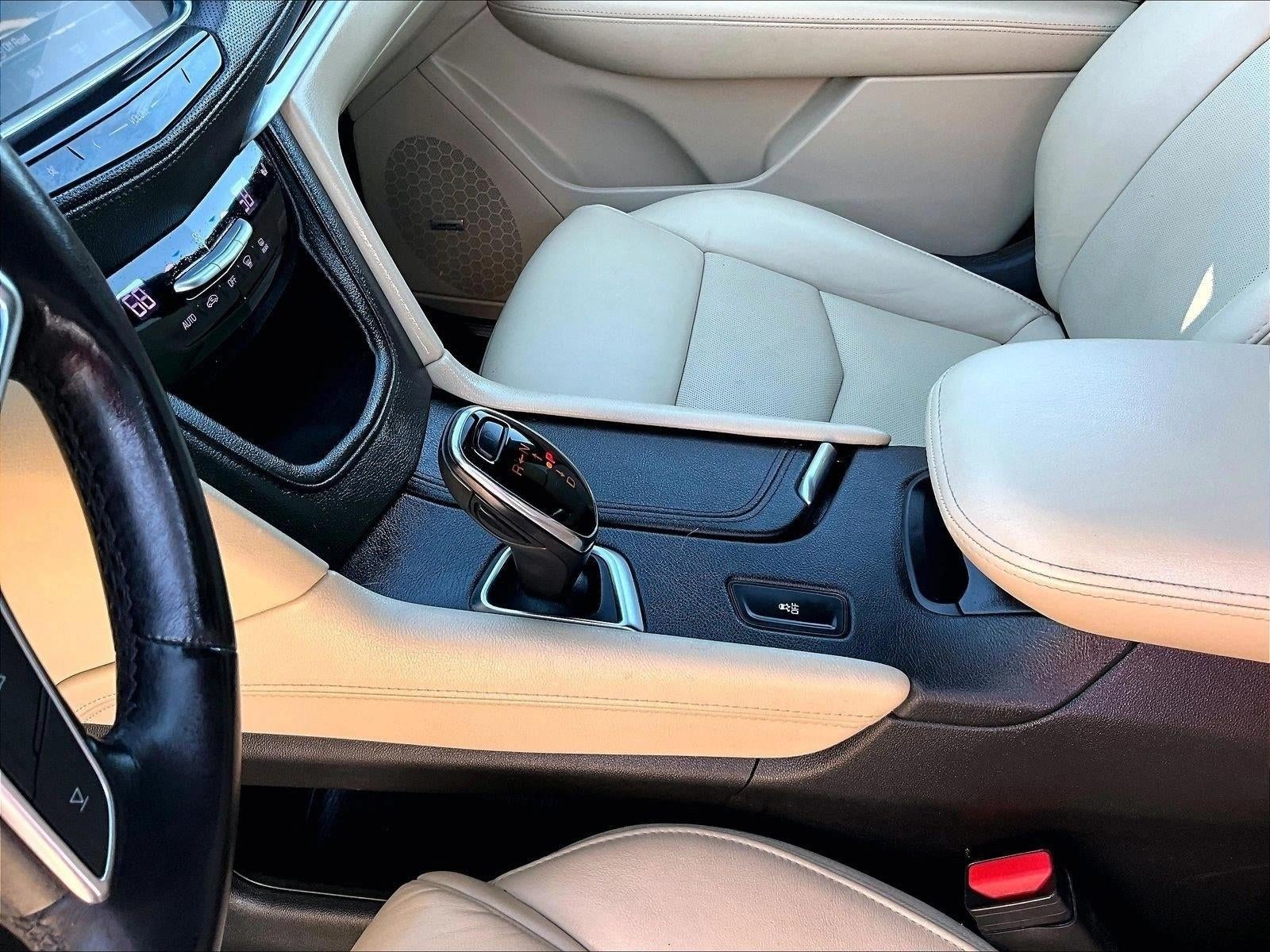 2018 Cadillac XT5 Luxury FWD