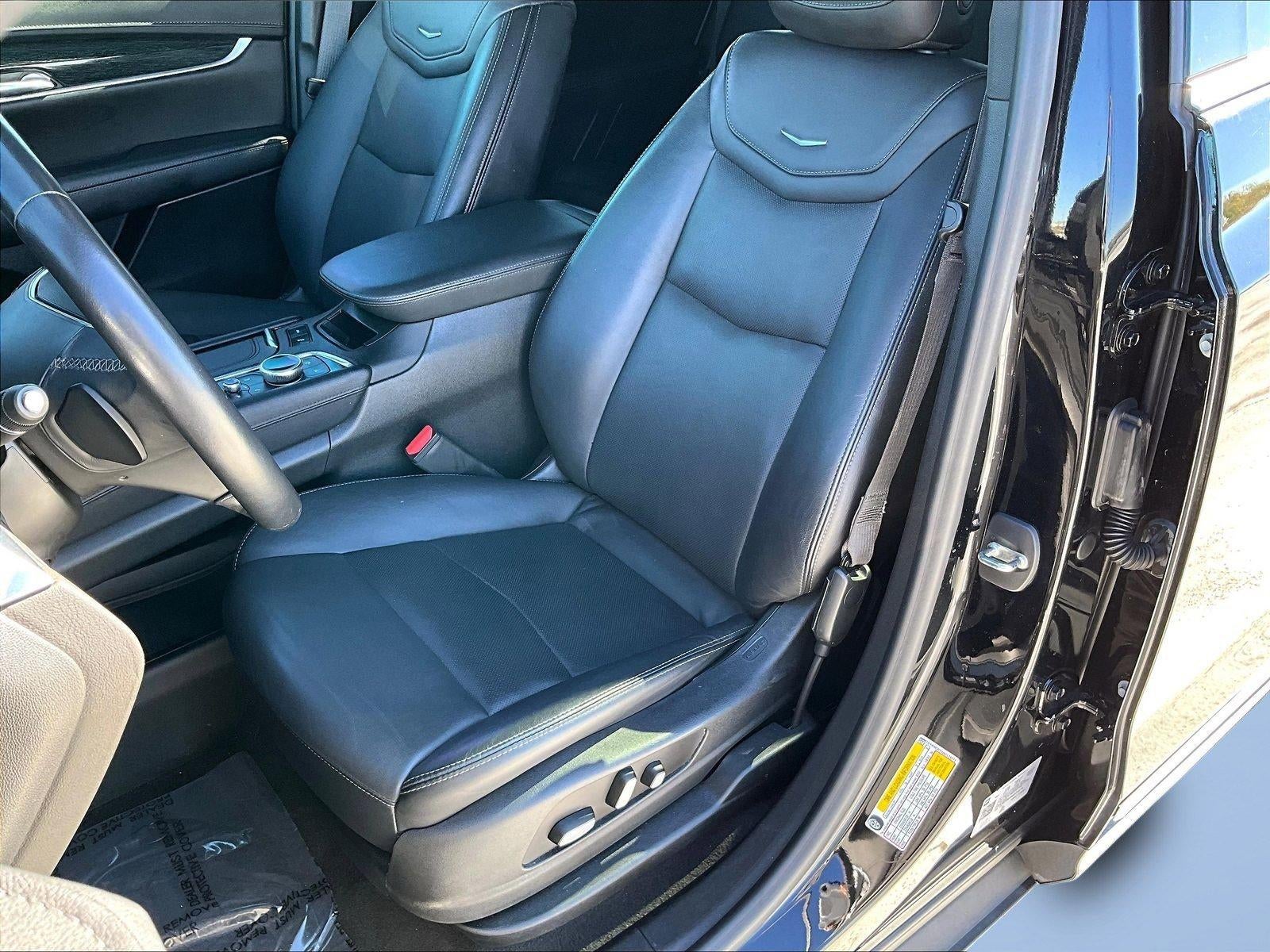 2022 Cadillac XT5 Premium Luxury