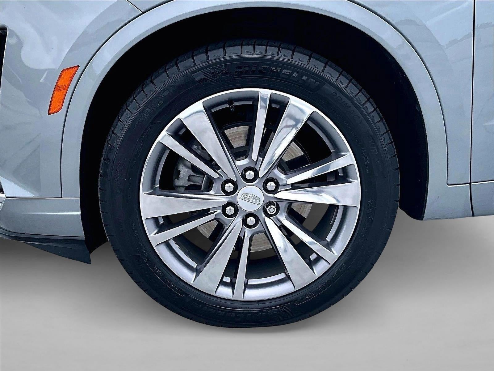 2024 Cadillac XT6 Premium Luxury