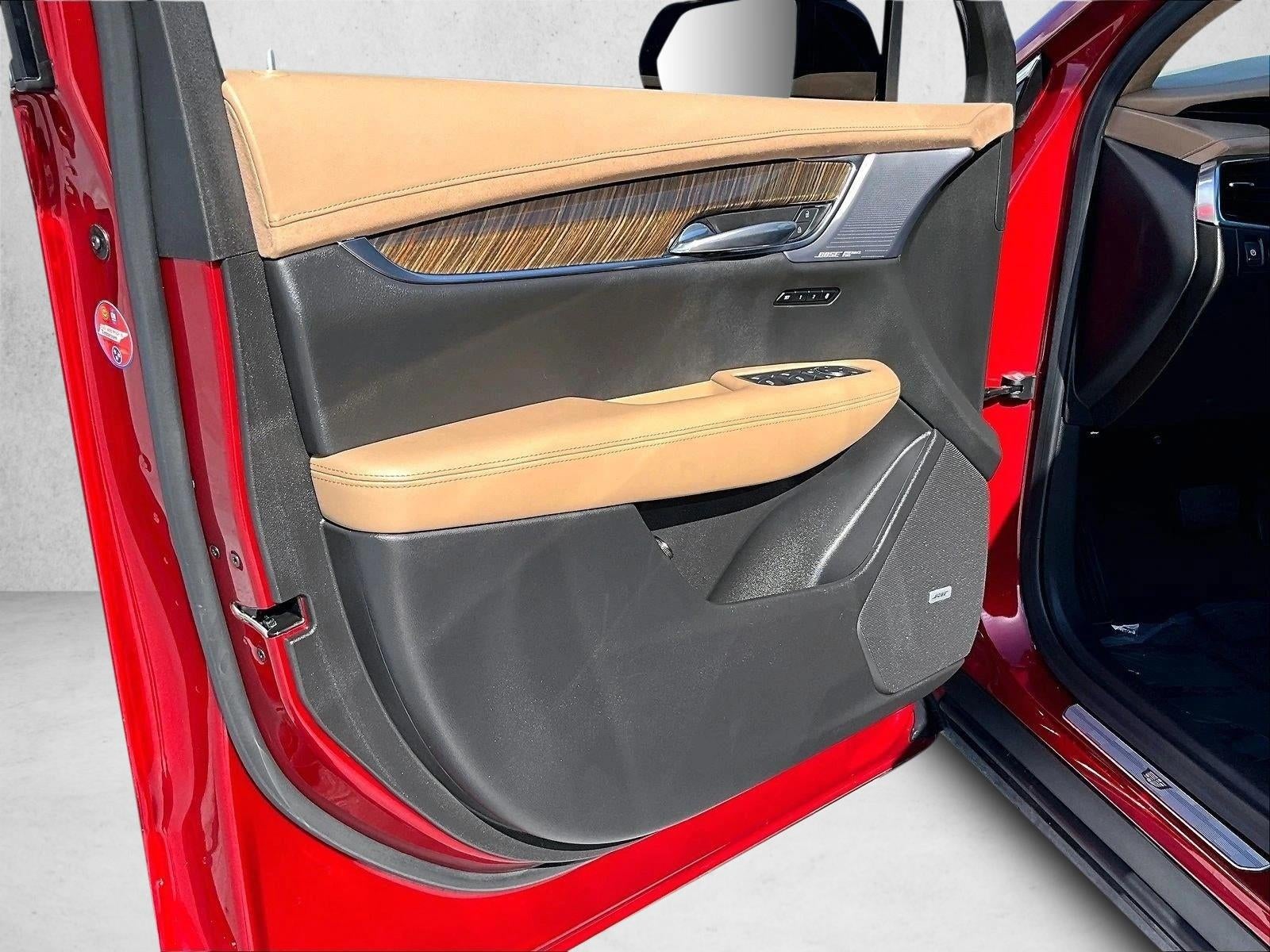 2022 Cadillac XT6 Premium Luxury