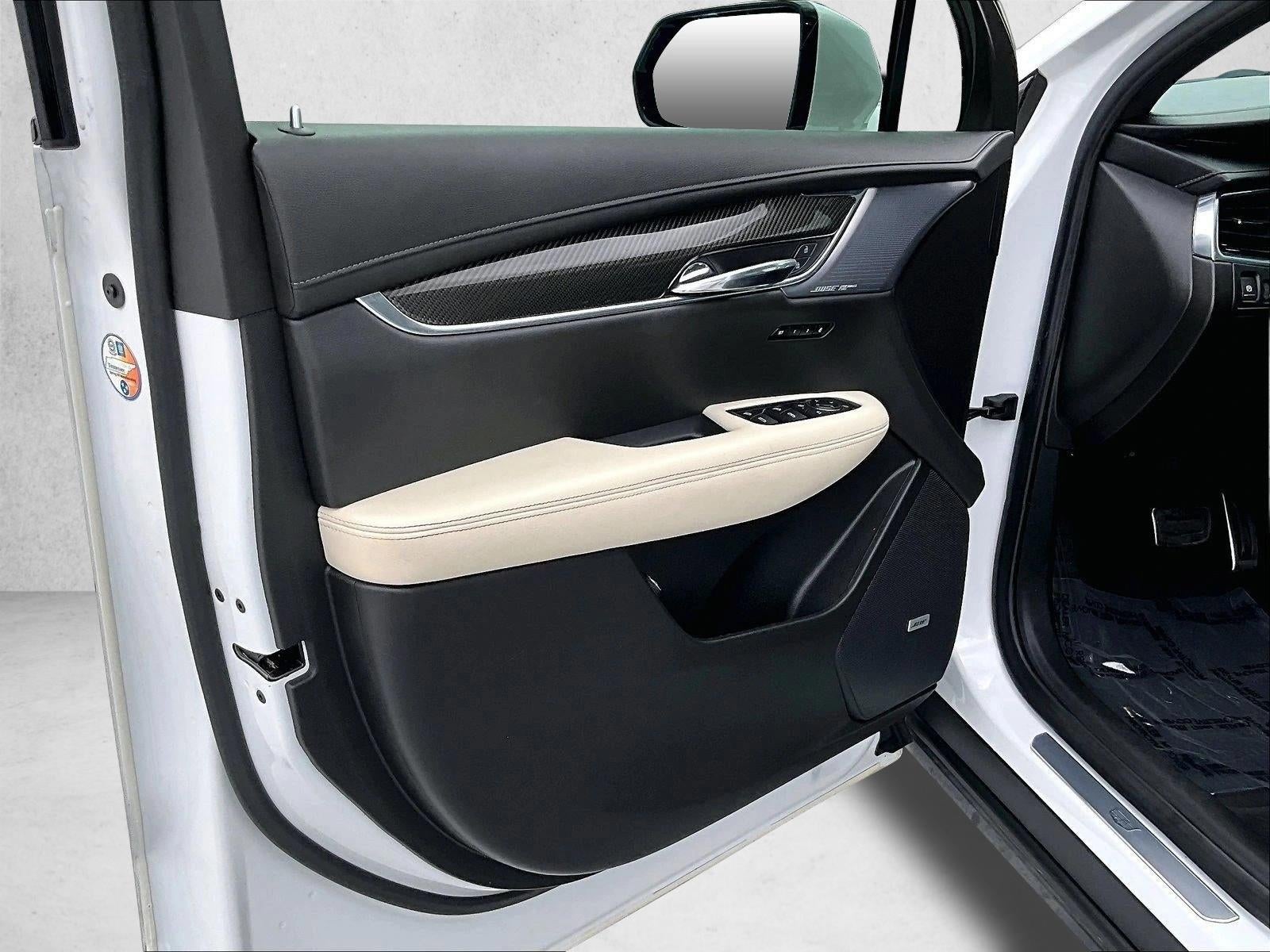 2021 Cadillac XT6 Sport