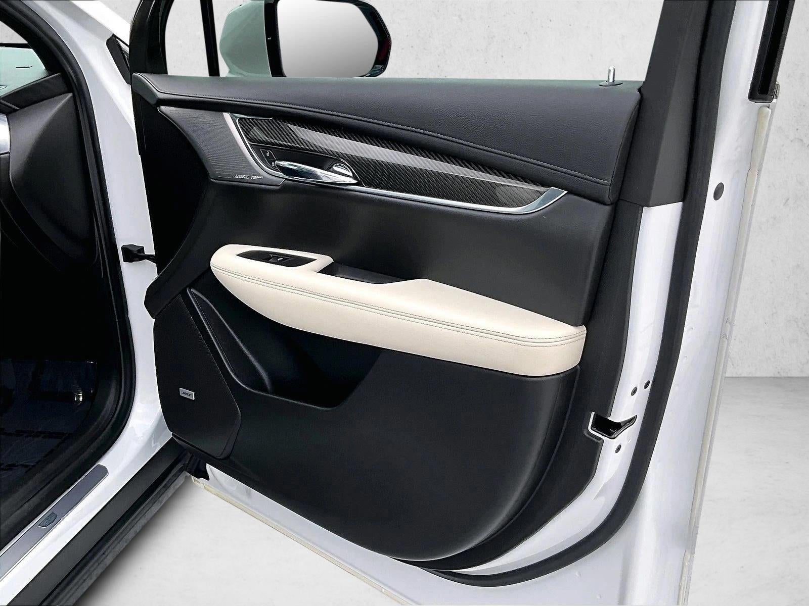 2021 Cadillac XT6 Sport