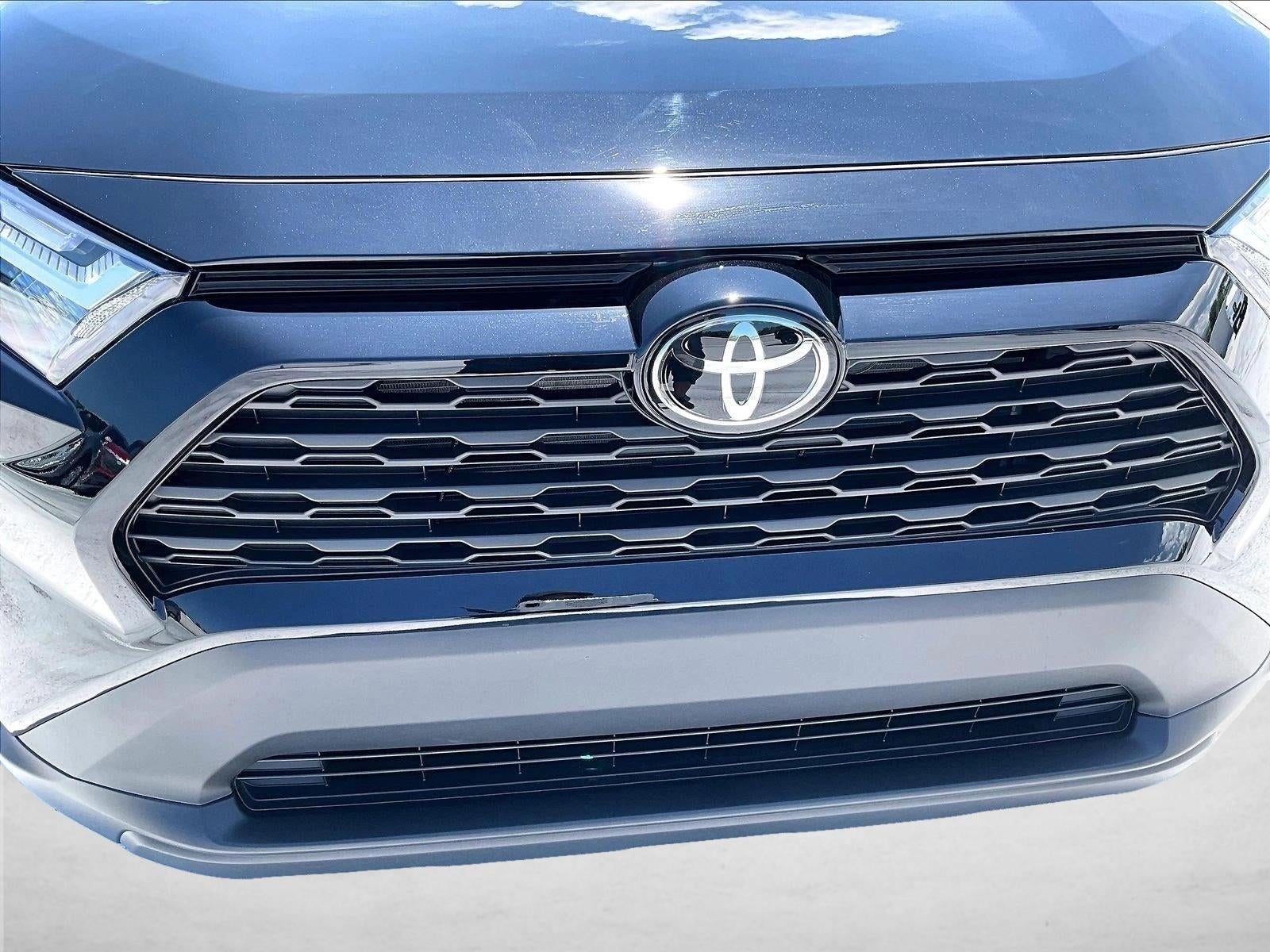 2025 Toyota RAV4 XLE