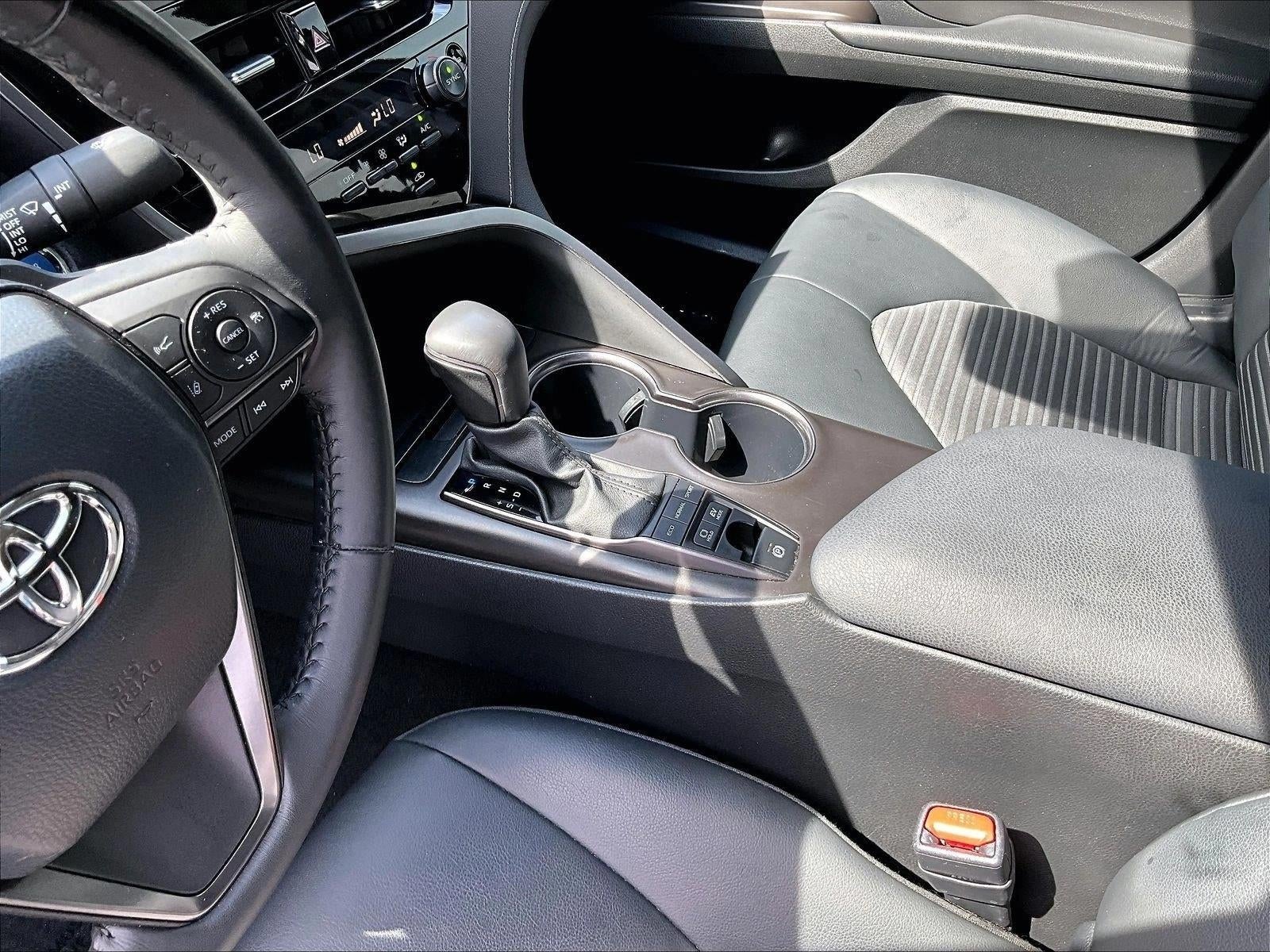 2024 Toyota Camry Hybrid SE