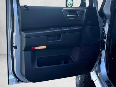 2009 HUMMER H2 SUV Luxury