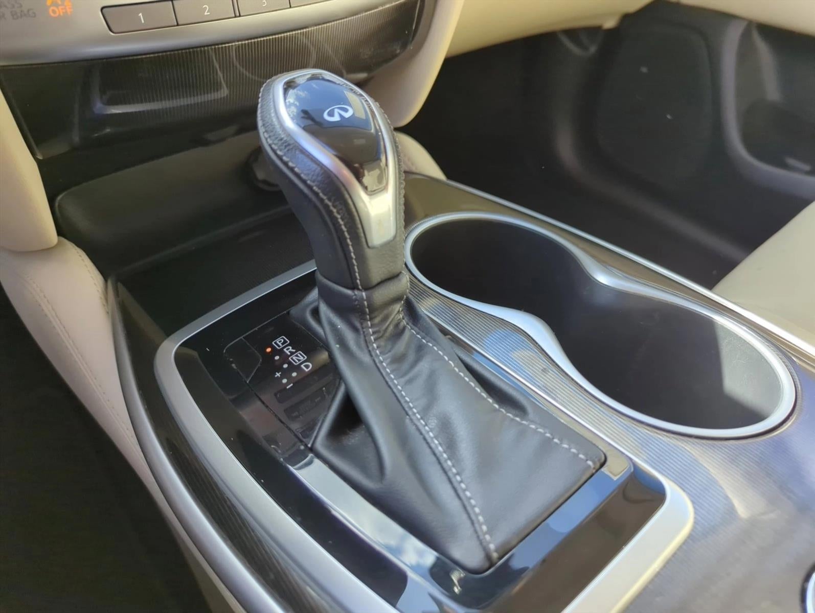 2017 INFINITI QX60 Base