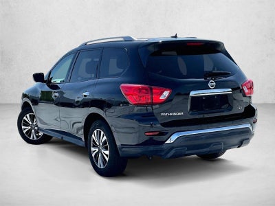 2017 Nissan Pathfinder SV
