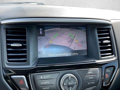 2017 Nissan Pathfinder SV