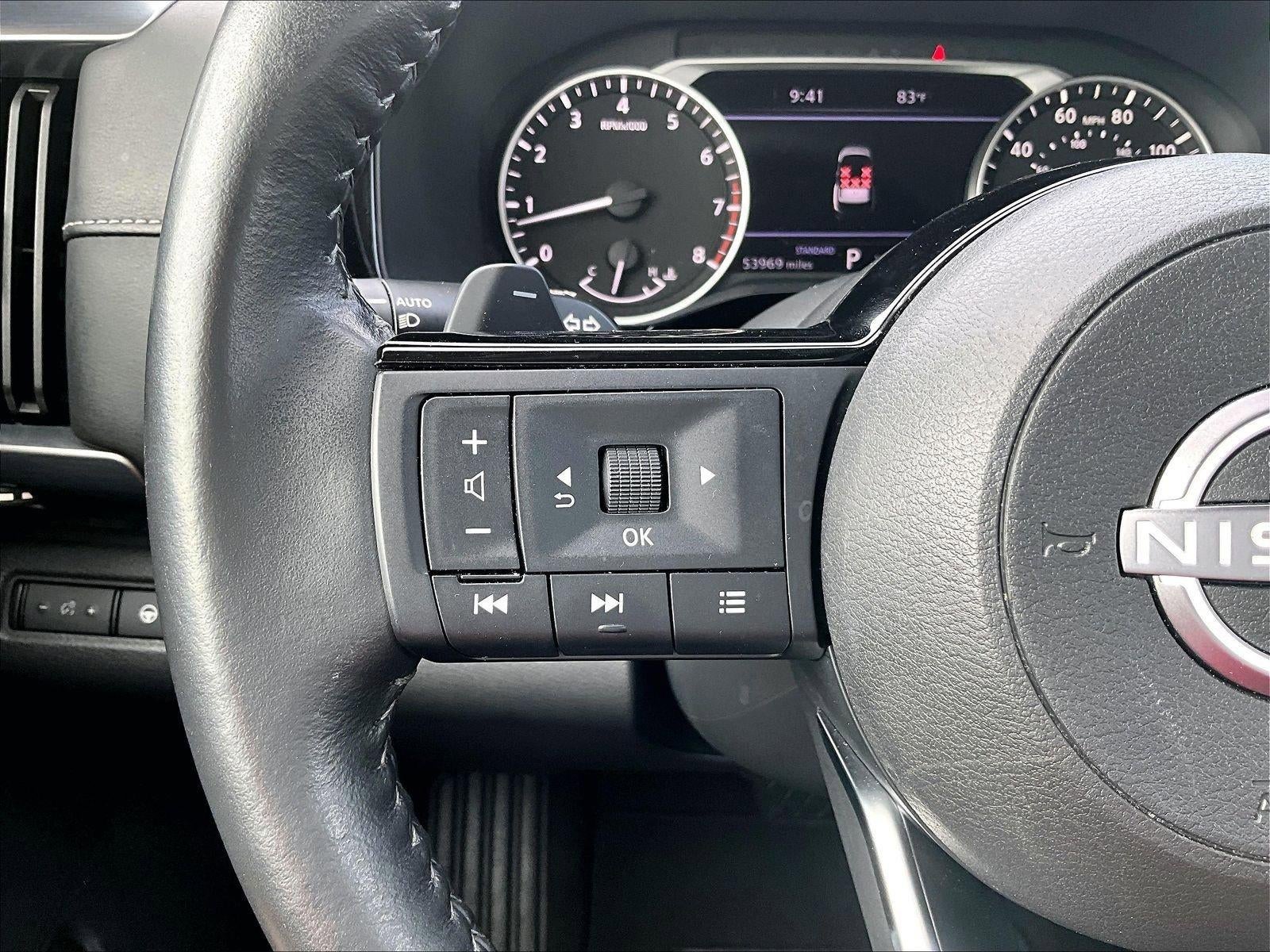 2023 Nissan Pathfinder SL