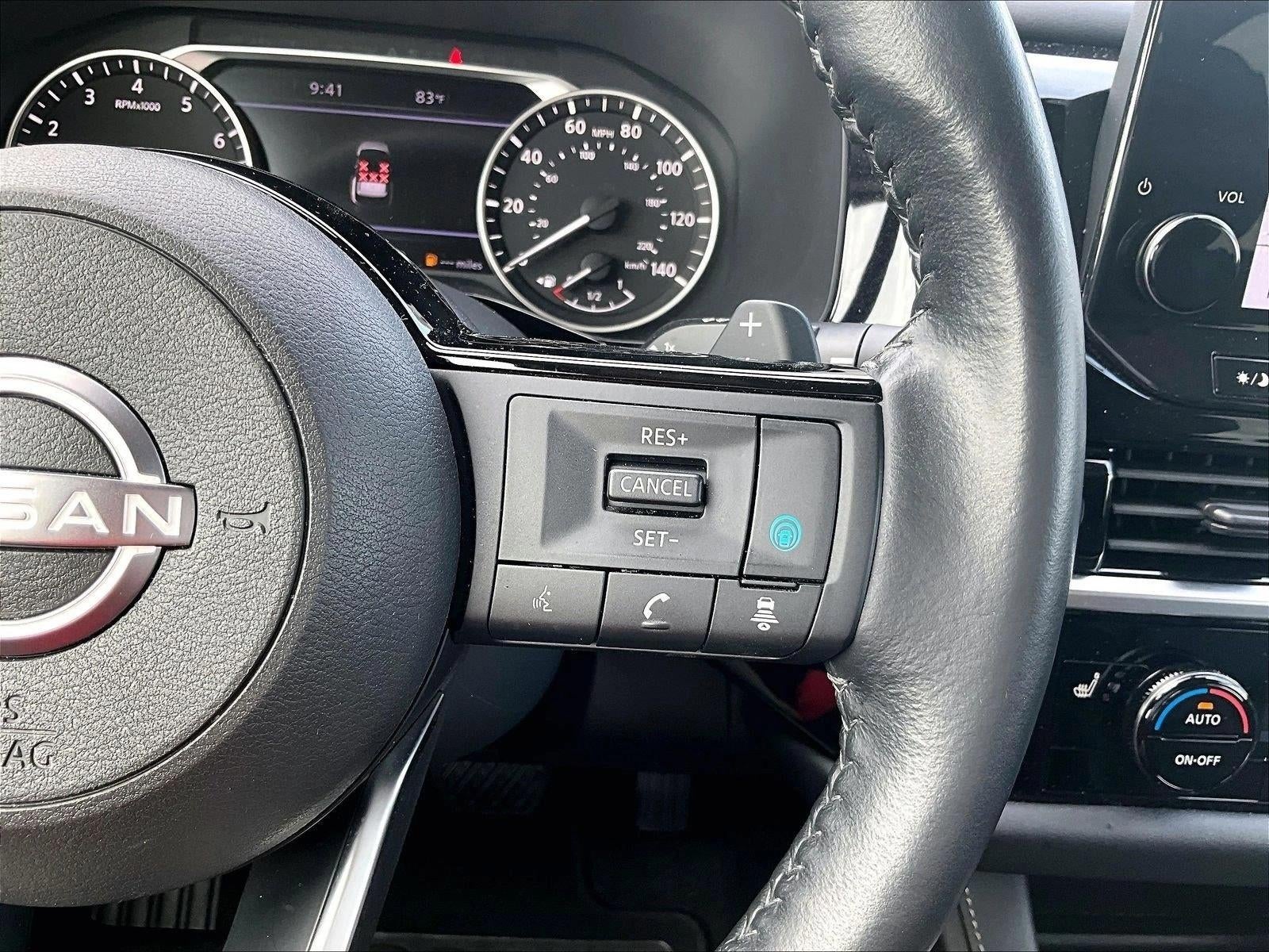 2023 Nissan Pathfinder SL