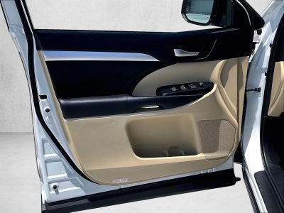 2019 Toyota Highlander SE