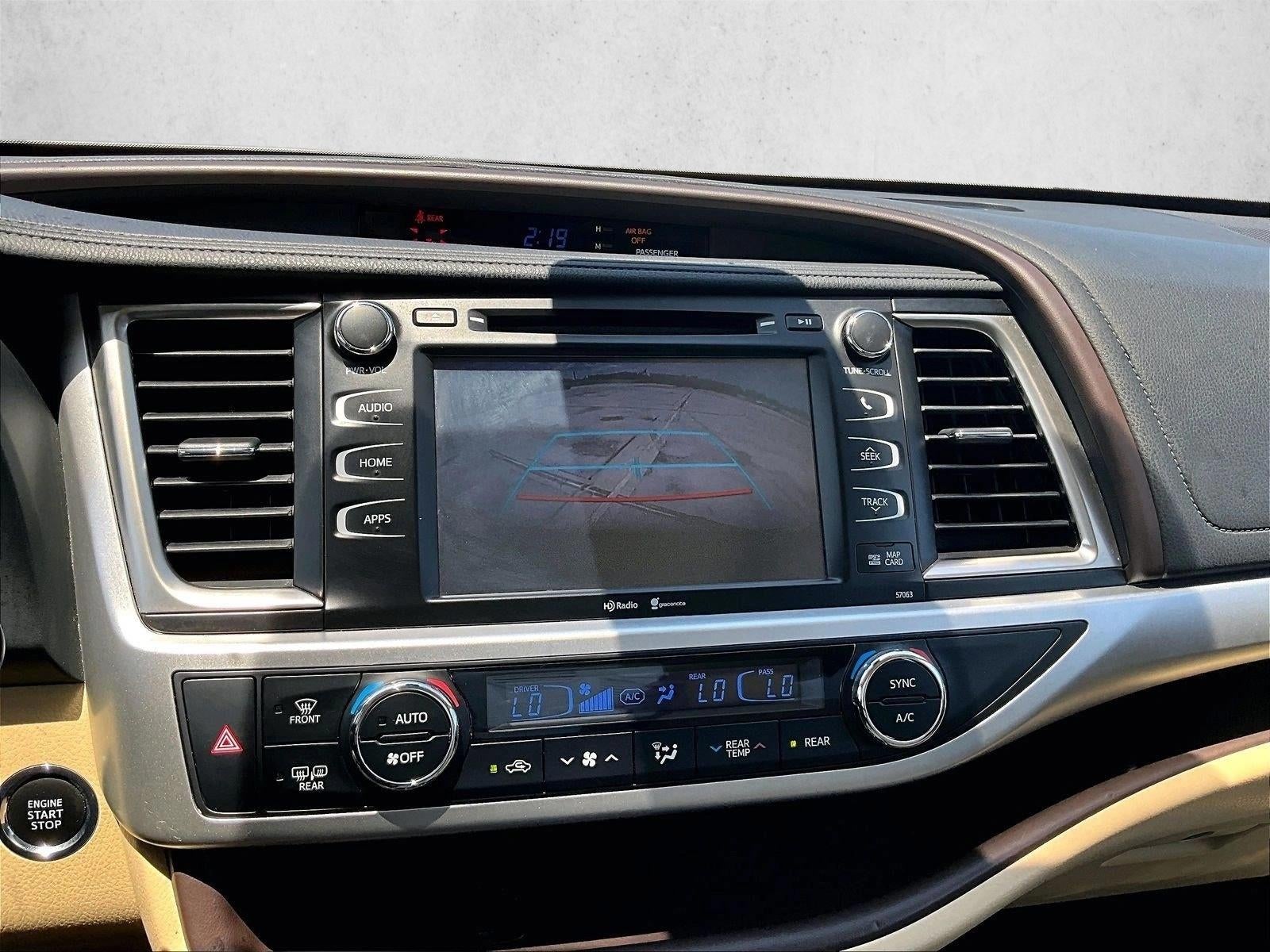 2019 Toyota Highlander SE