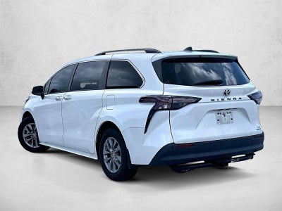 2024 Toyota Sienna XLE