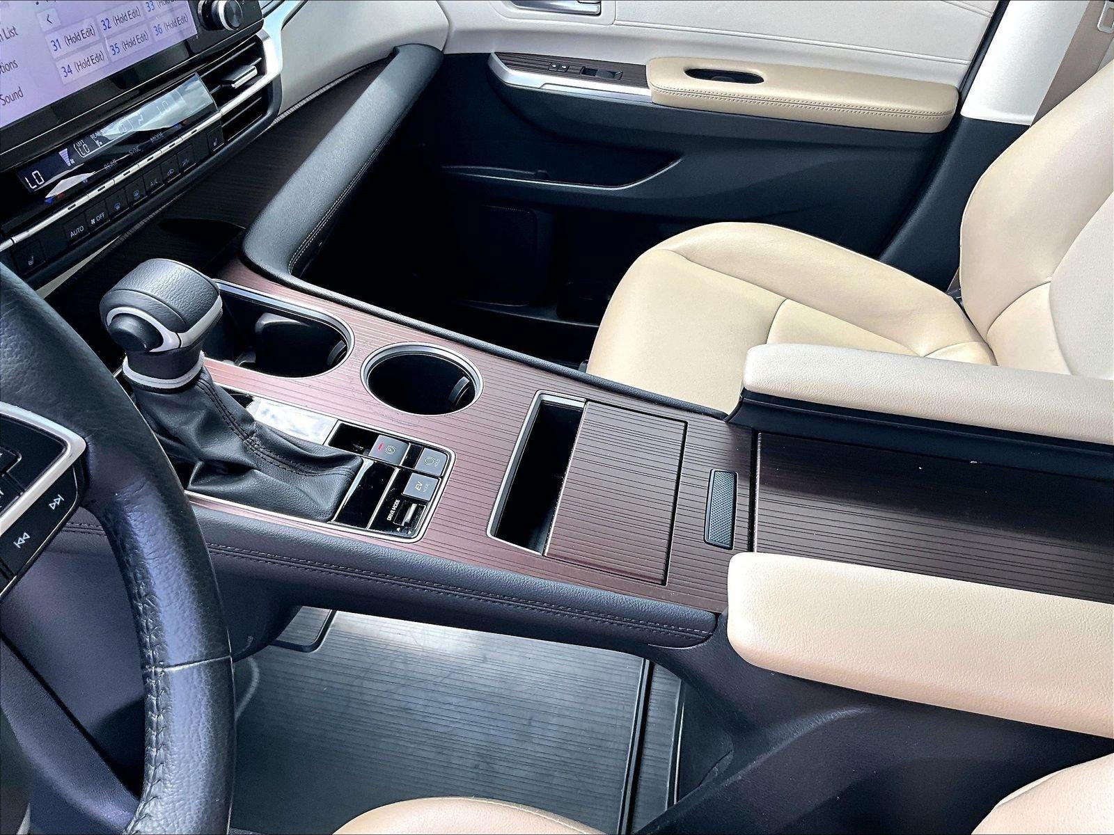 2024 Toyota Sienna XLE