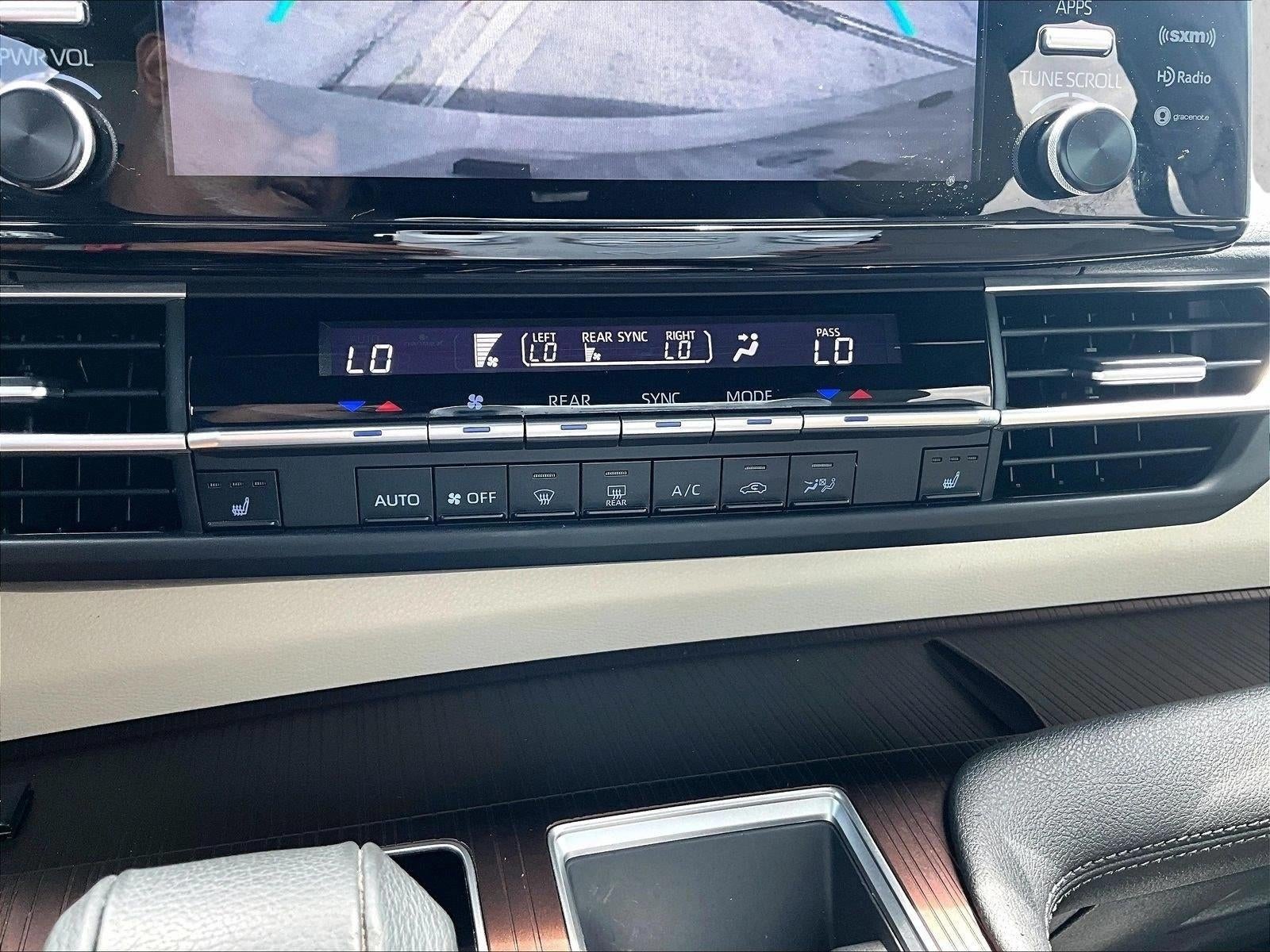 2024 Toyota Sienna XLE