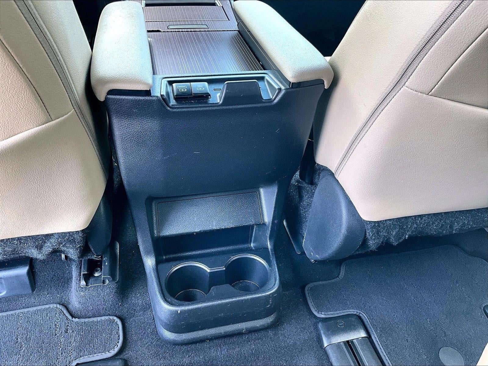 2024 Toyota Sienna XLE