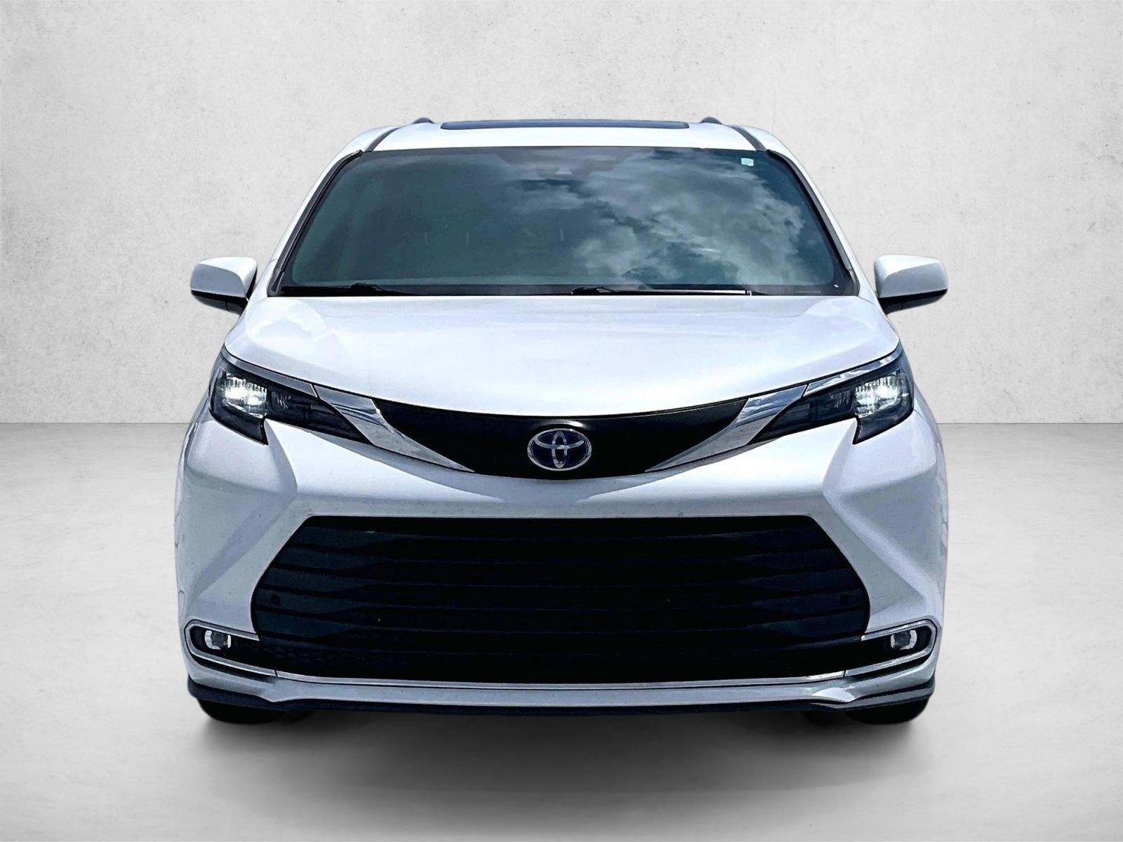 2024 Toyota Sienna XLE