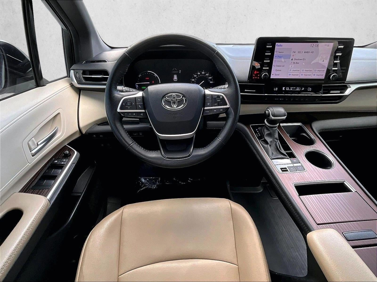 2024 Toyota Sienna XLE