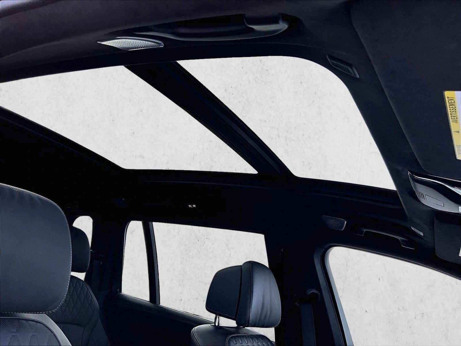 2025 BMW X7 M60i