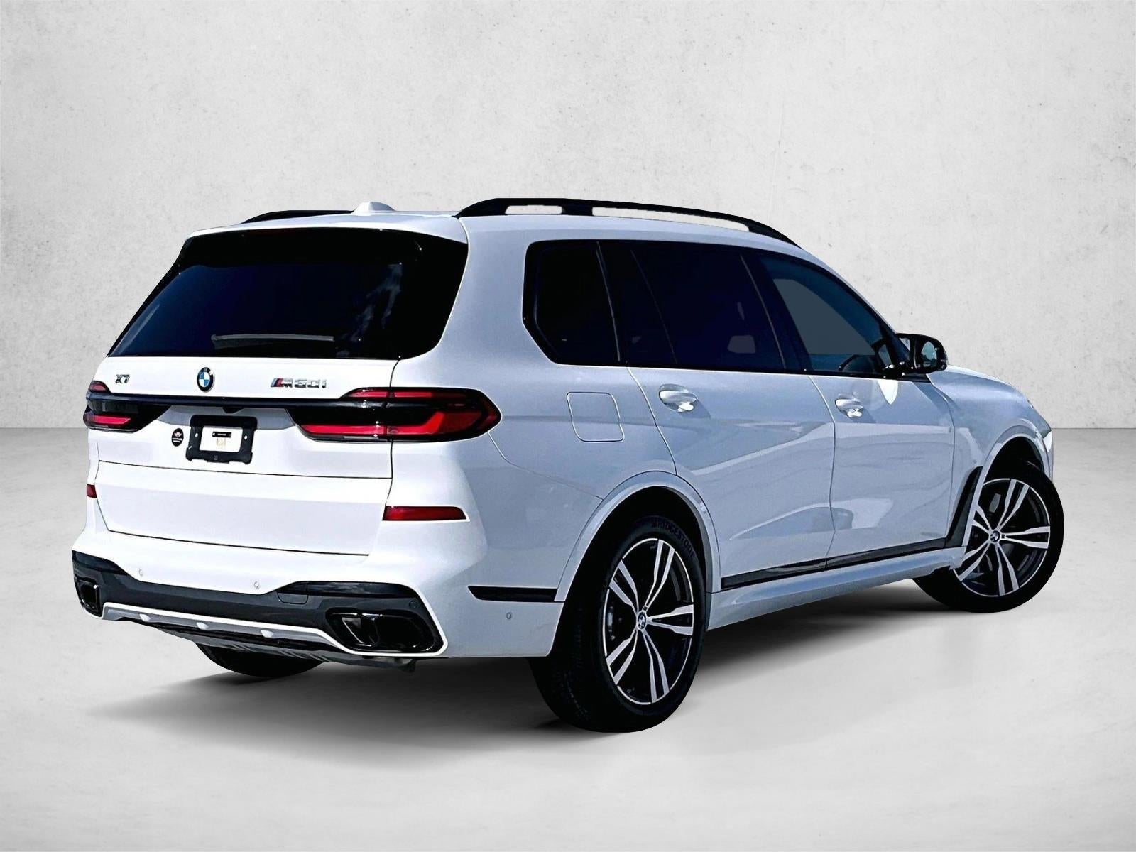 2025 BMW X7 M60i