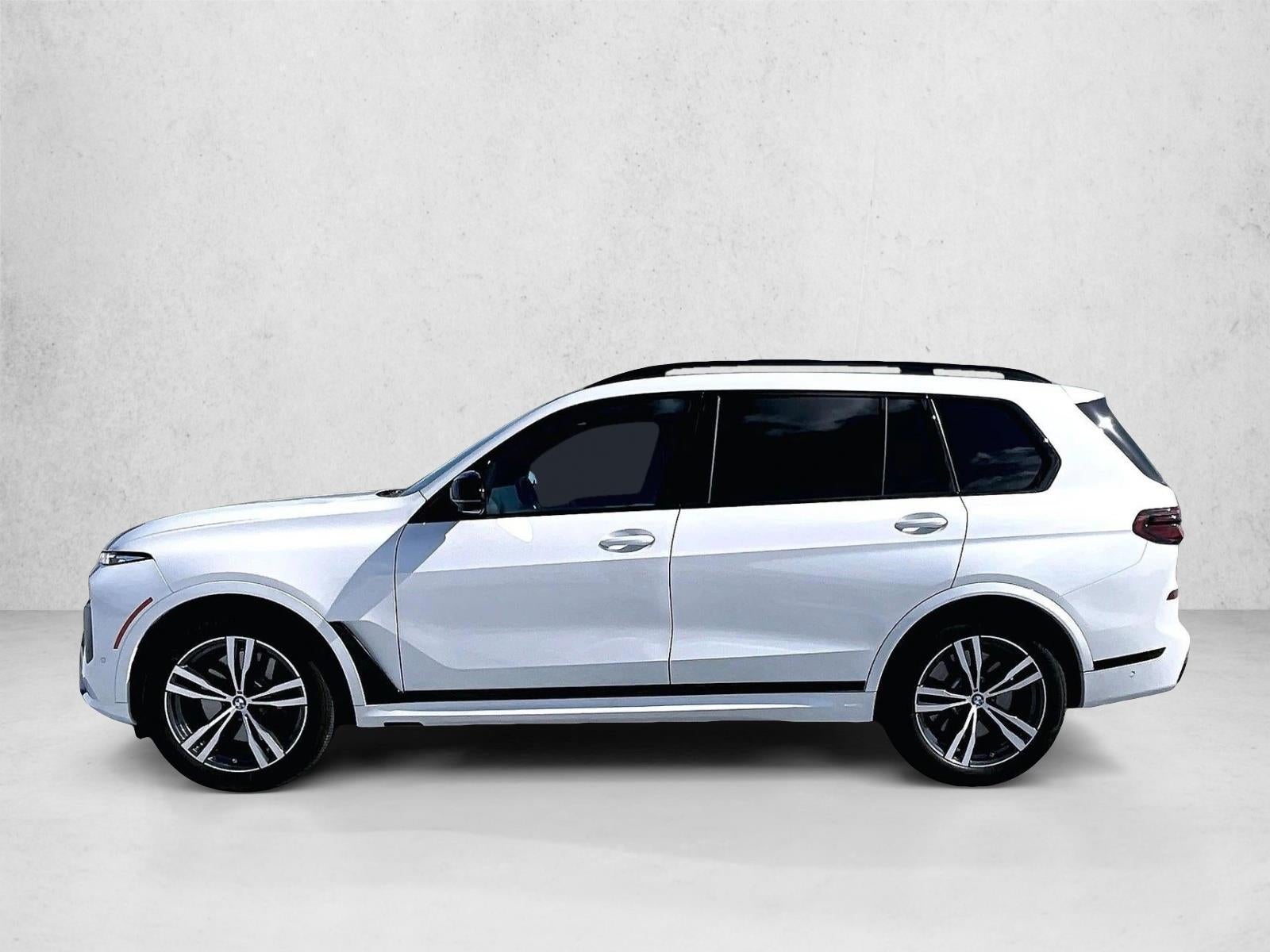 2025 BMW X7 M60i