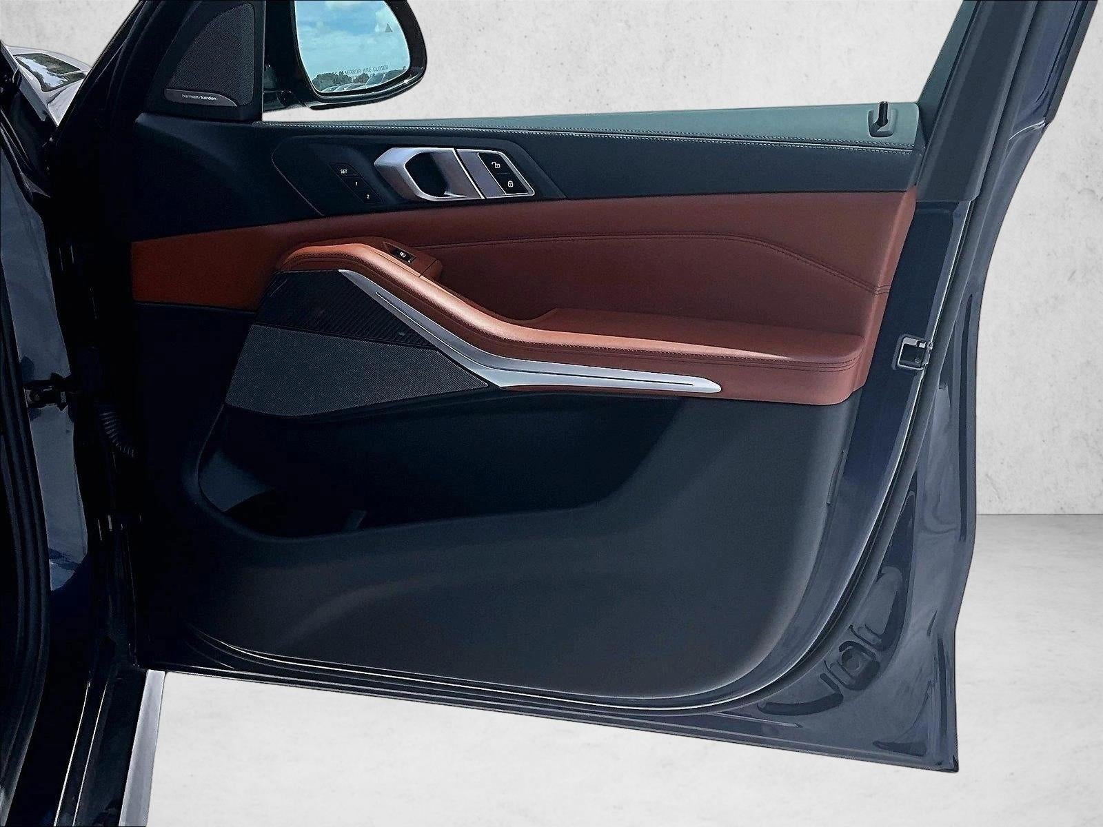2021 BMW X5 M50i