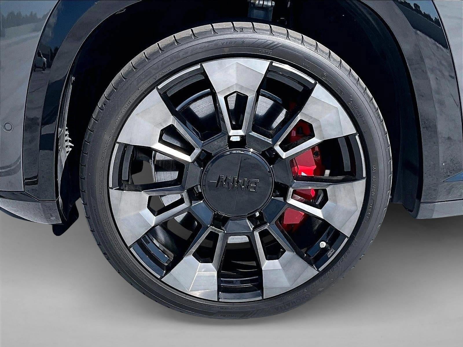 2023 BMW XM Base