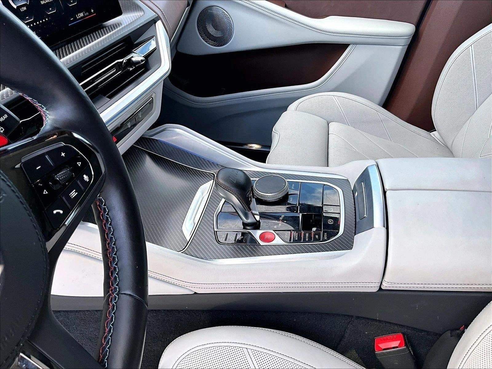 2023 BMW XM Base