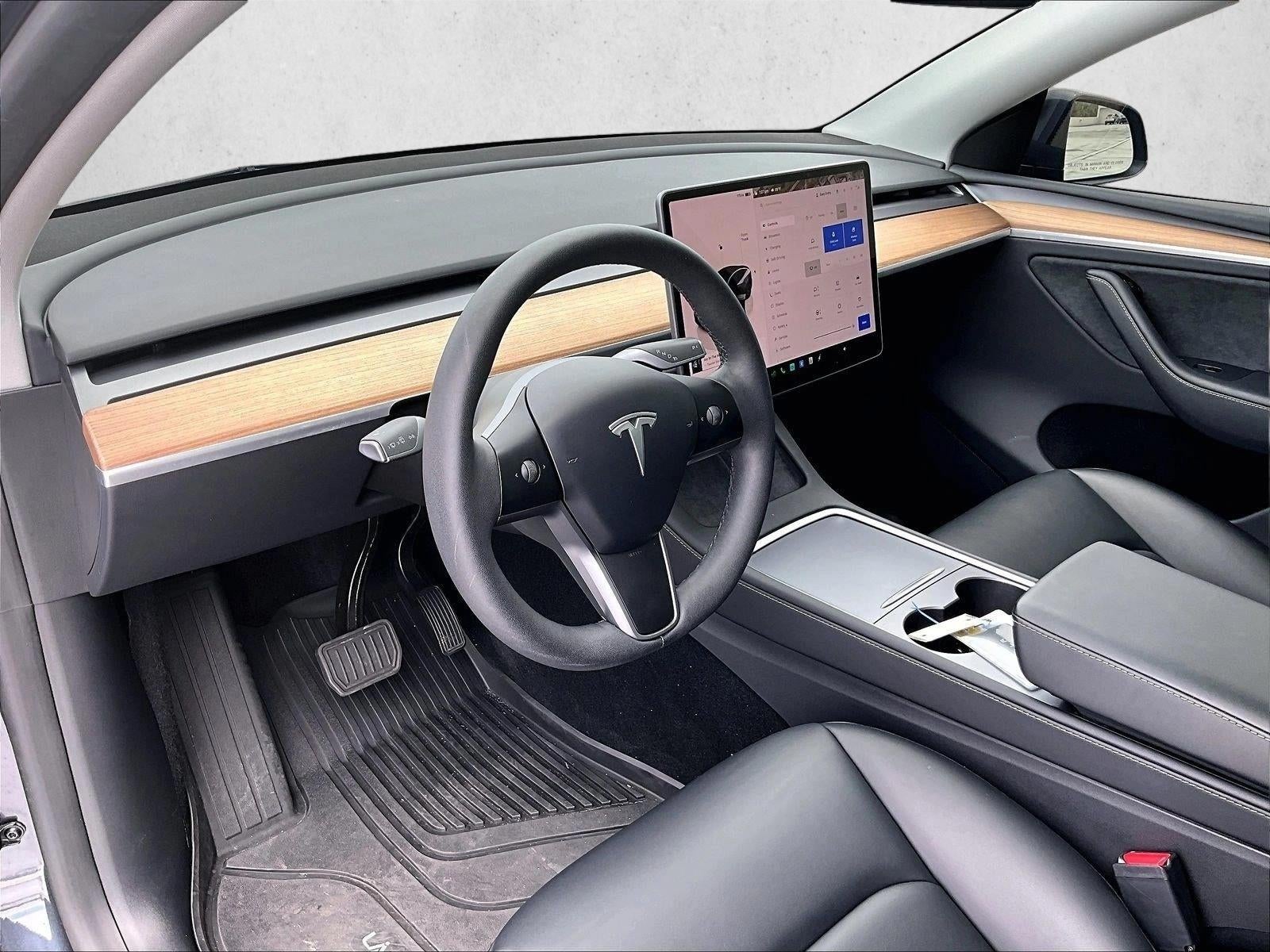 2025 Tesla Model Y Long Range