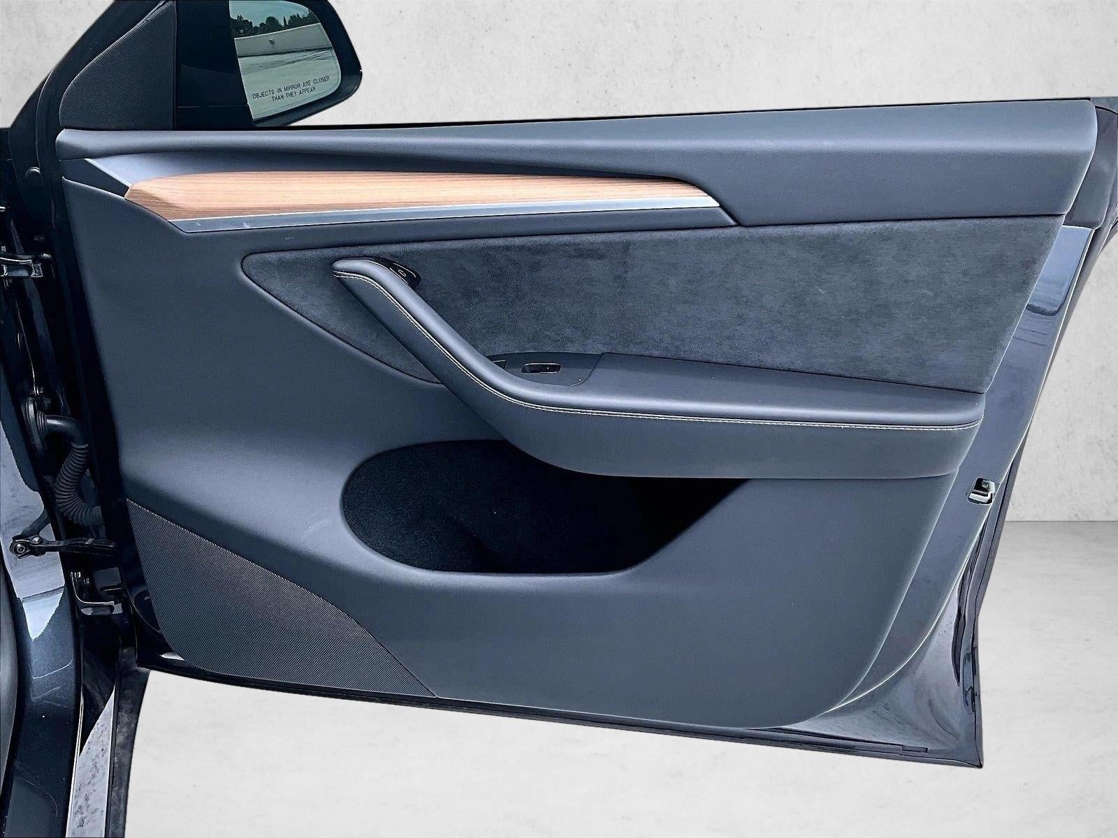 2025 Tesla Model Y Long Range