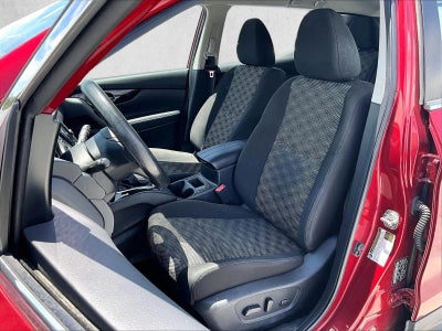 2022 Nissan Rogue Sport SV