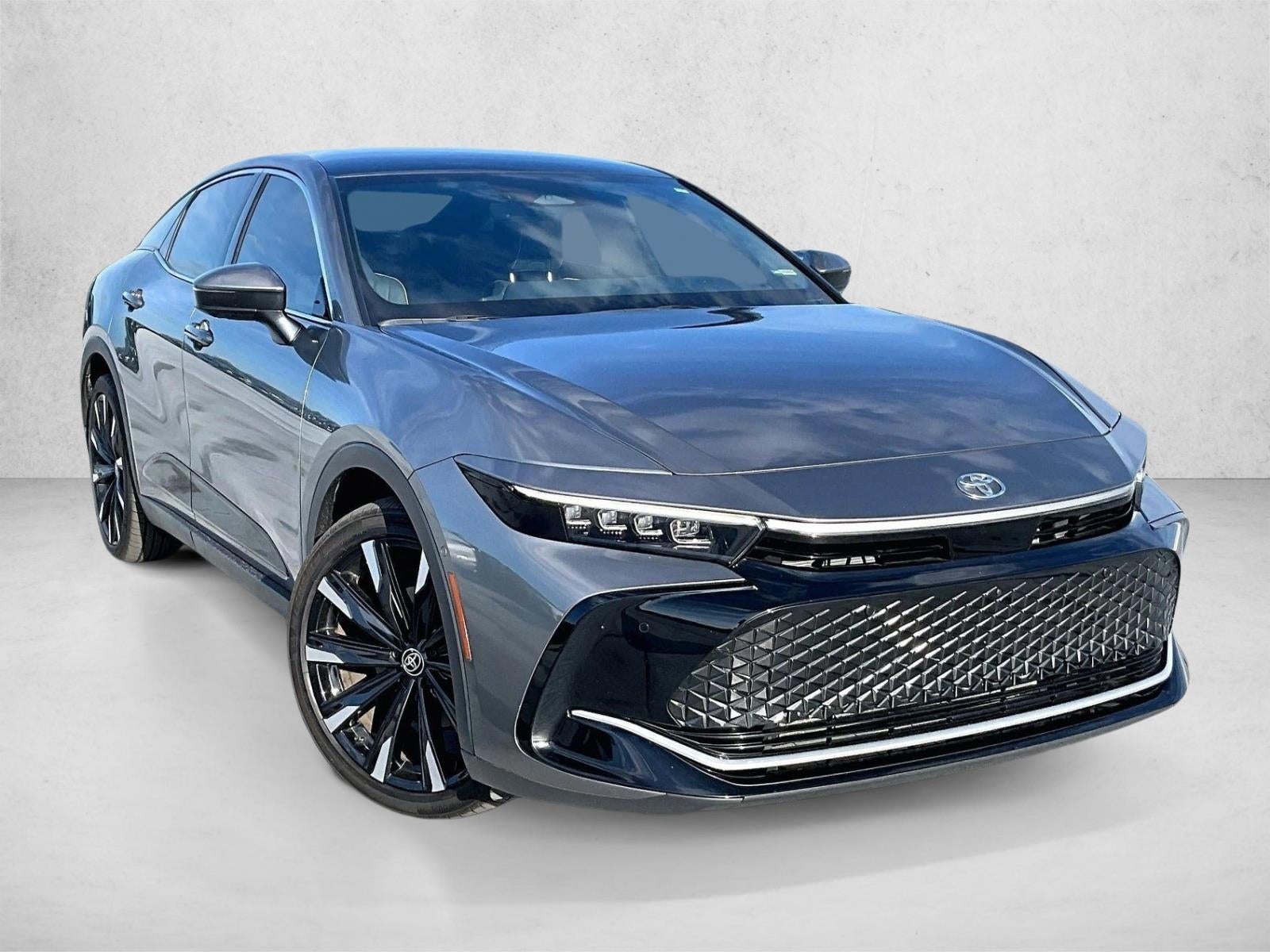 2023 Toyota Crown Platinum