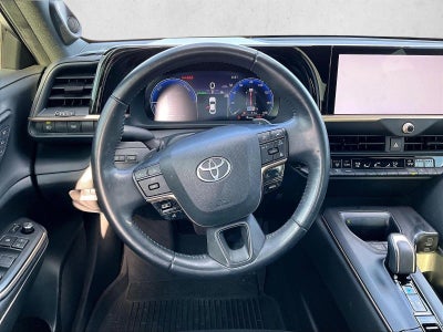 2023 Toyota Crown Platinum