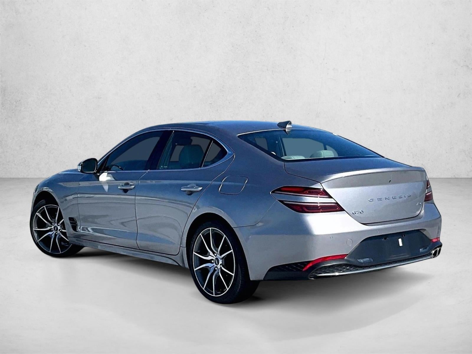2022 Genesis G70 2.0T
