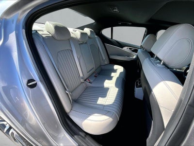 2022 Genesis G70 2.0T
