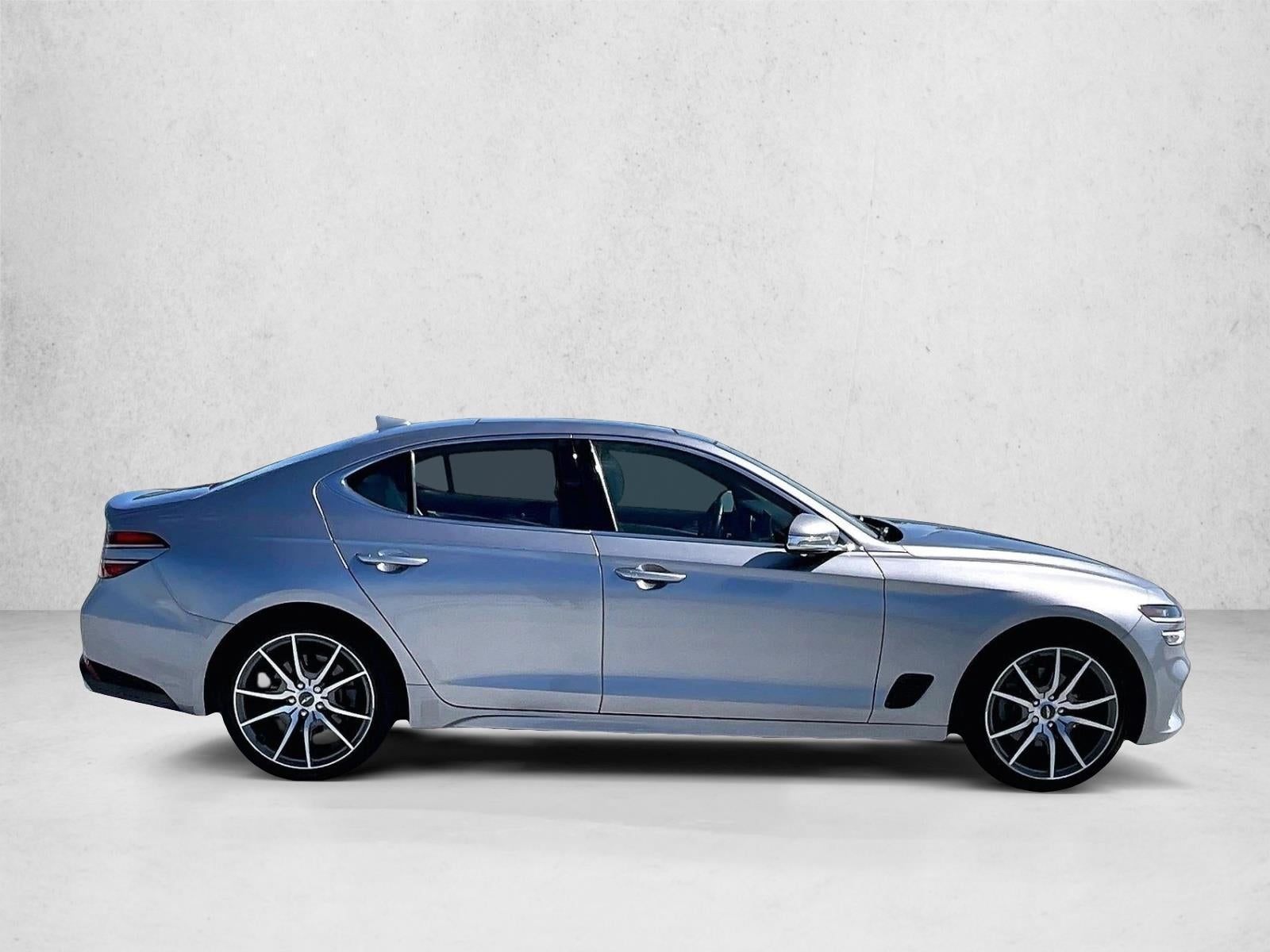 2022 Genesis G70 2.0T
